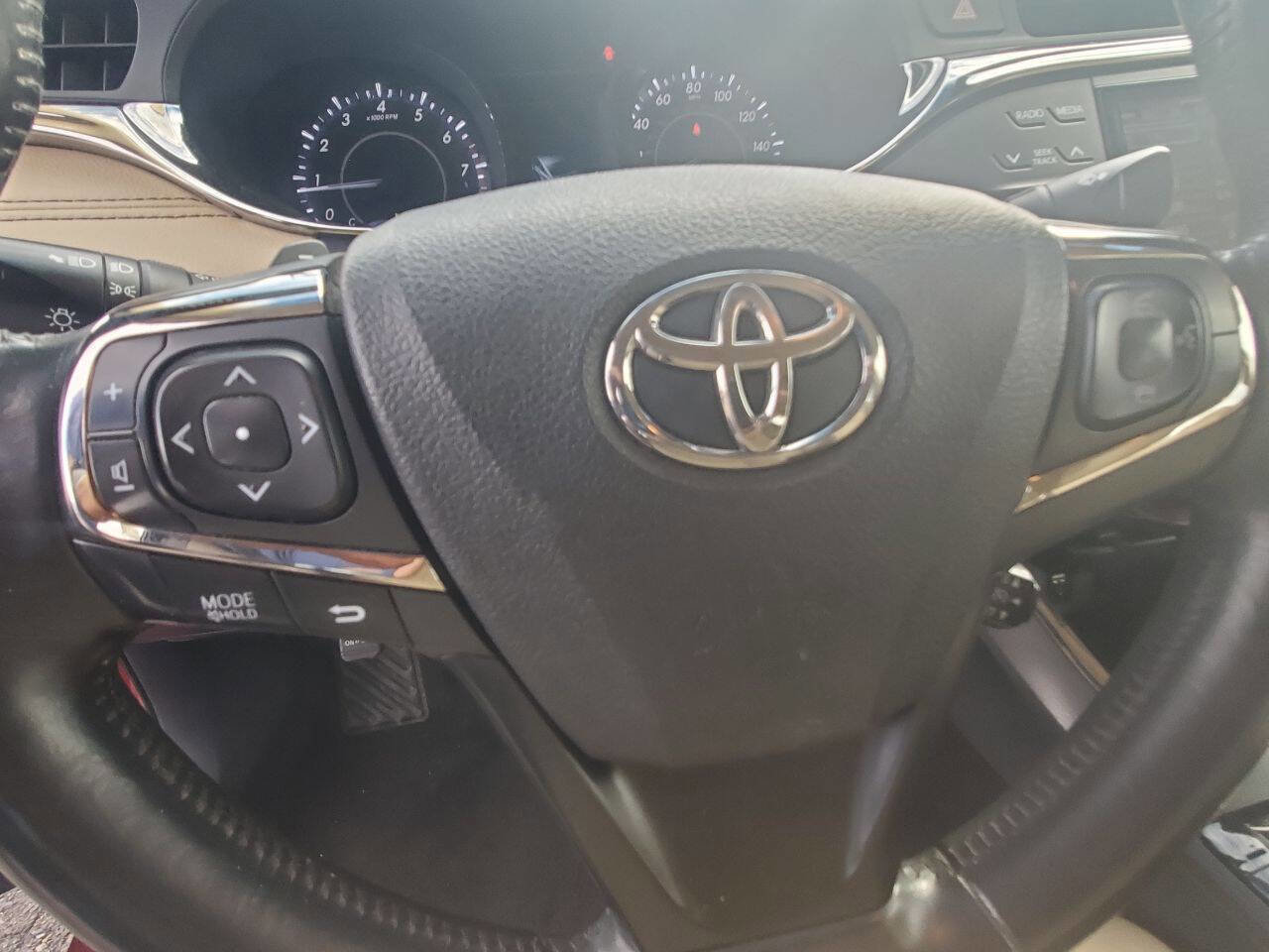 Used 2013 Toyota Avalon Limited image 16
