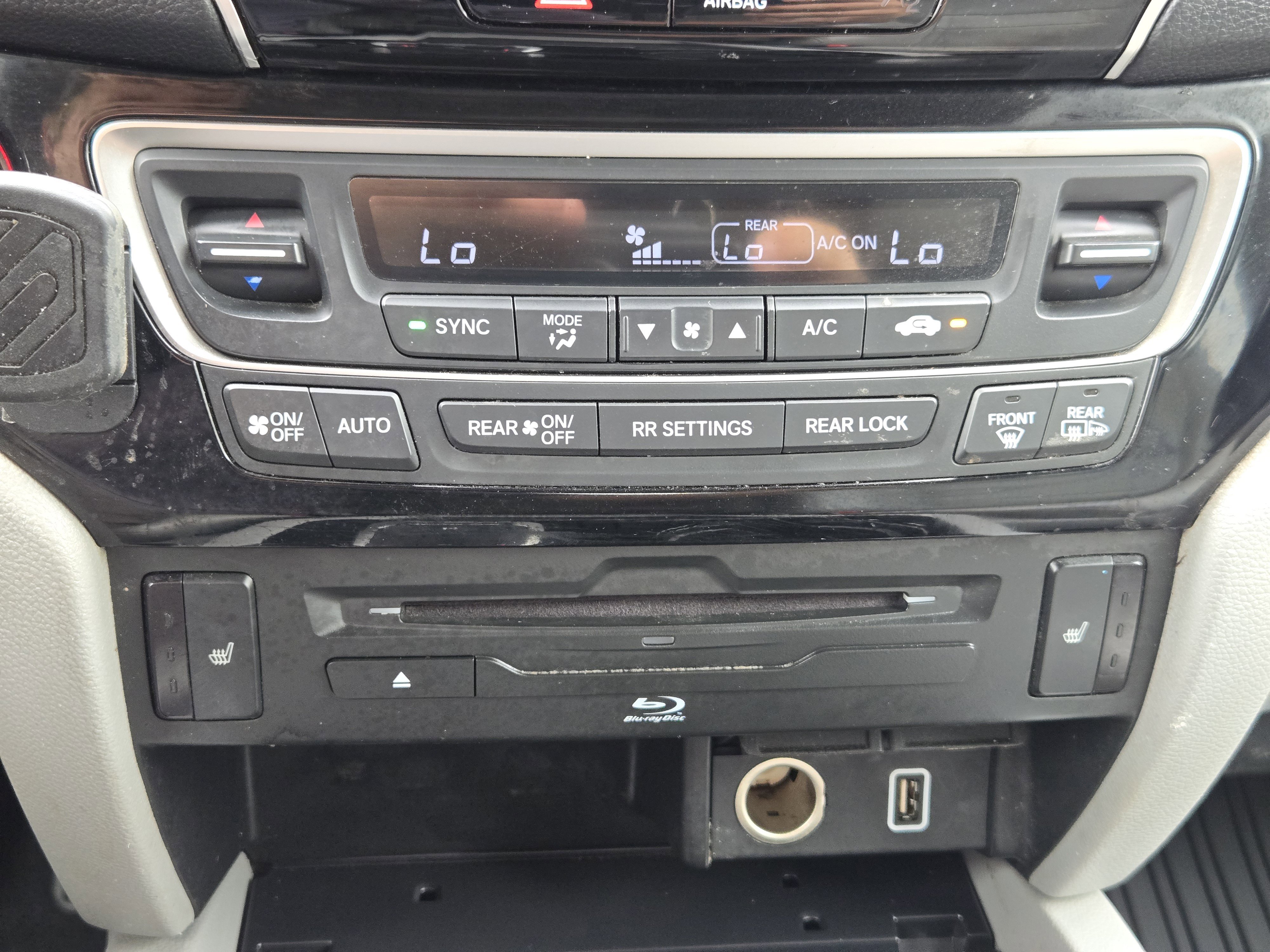 Used 2019 Honda Pilot Touring image 20