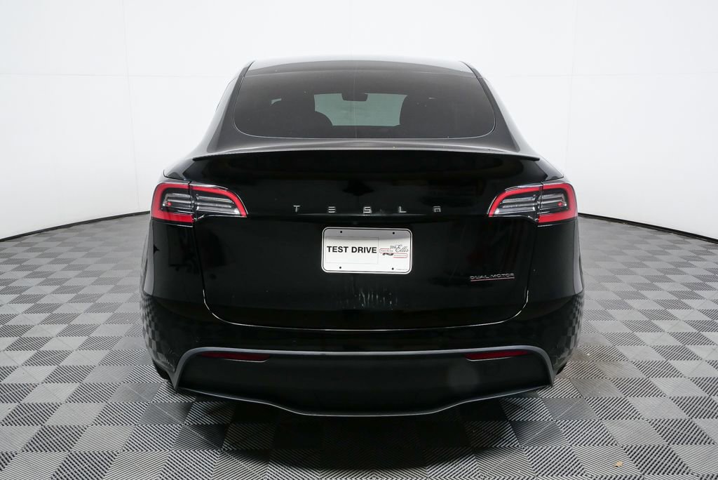 Used 2021 Tesla Model Y Performance image 9