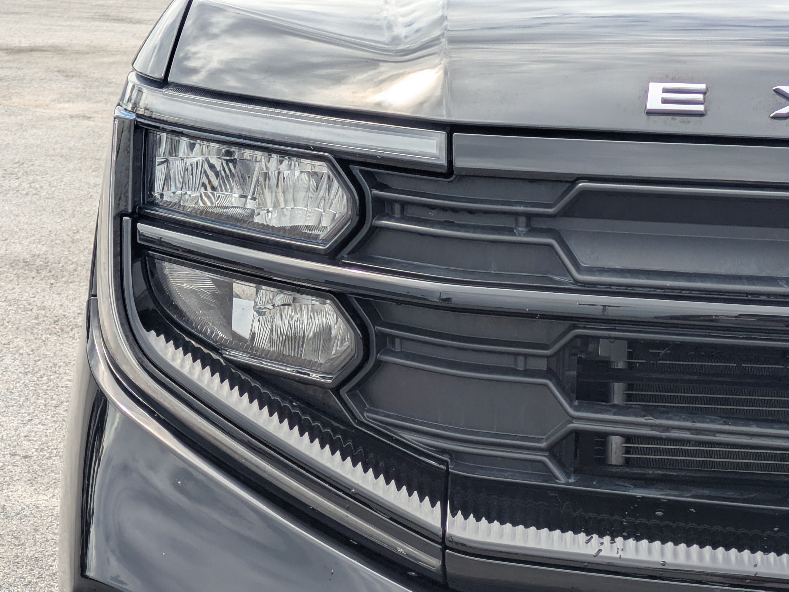 Used 2025 Ford Expedition Active RWD image 10