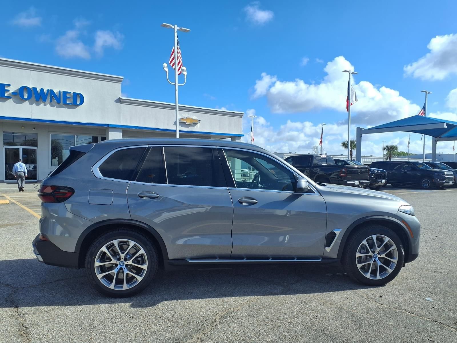 Used 2025 BMW X5 xDrive50e image 21