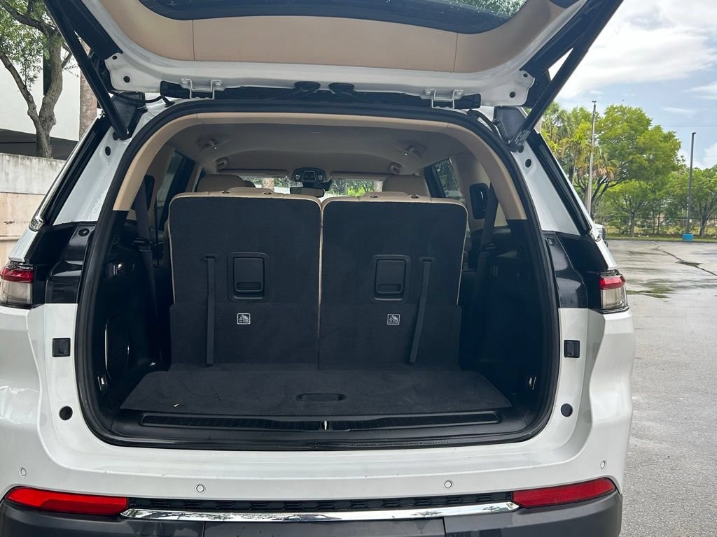 Certified 2022 Jeep Grand Cherokee L Limited RWD image 44