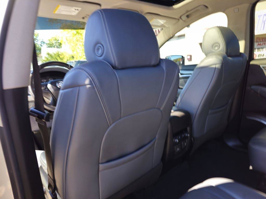 Used 2021 Buick Enclave Essence w/ Sound and Sites Package AWD/4WD image 35
