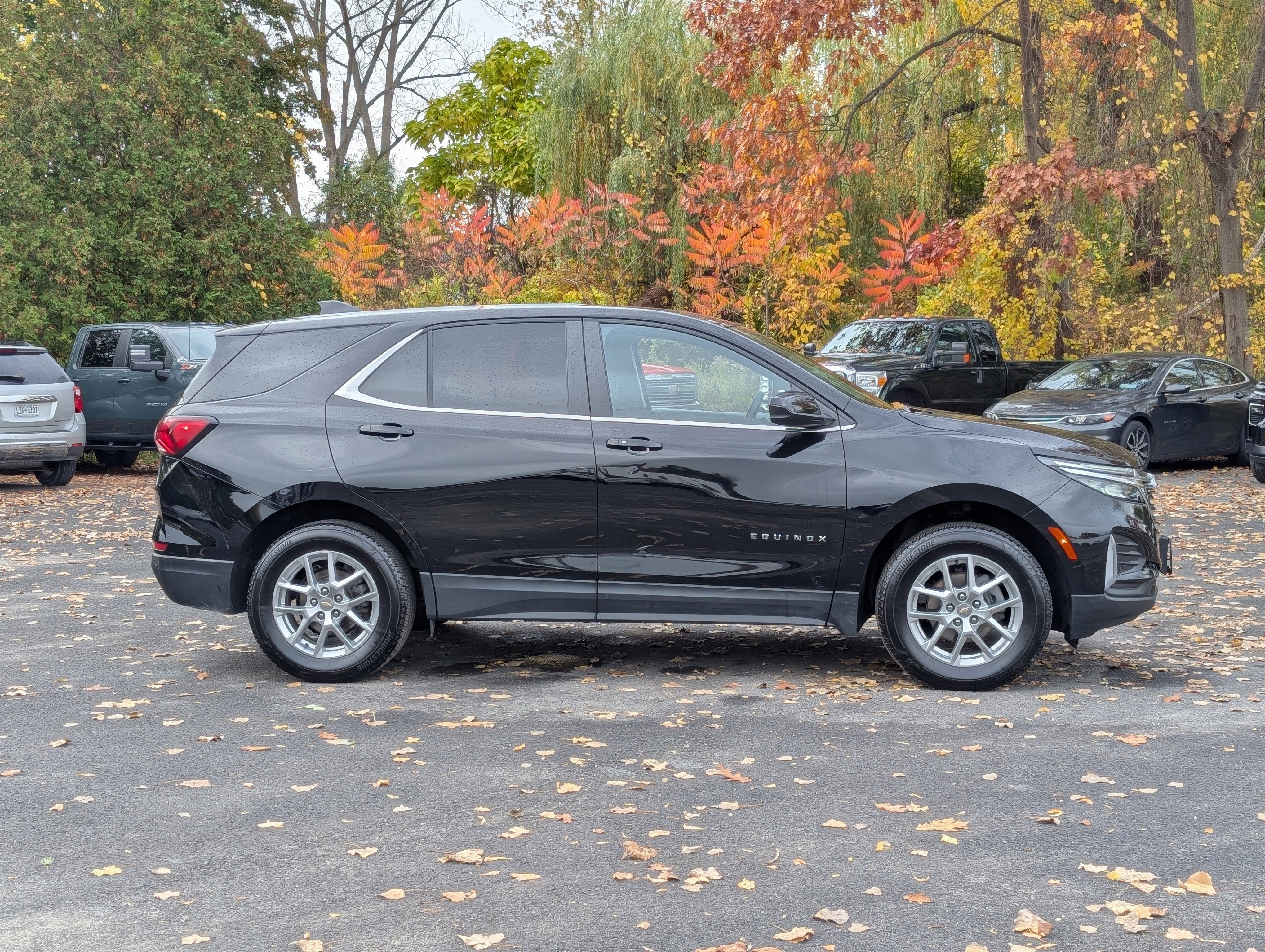 Used 2022 Chevrolet Equinox LT w/ Driver Convenience Package image 7