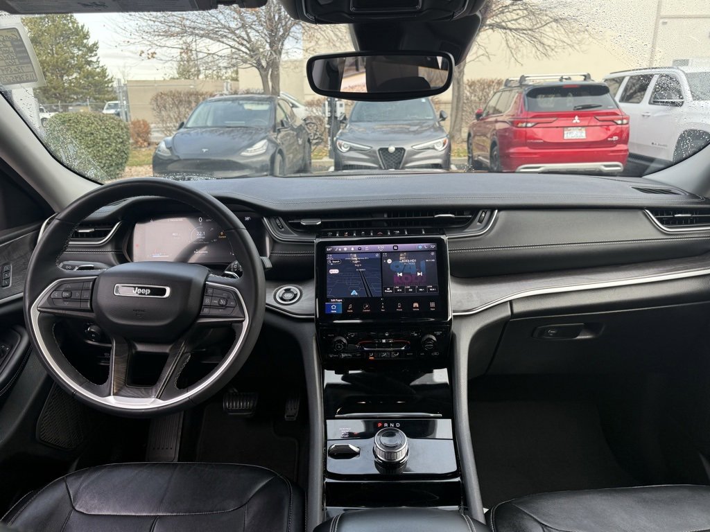 Used 2023 Jeep Grand Cherokee L Limited image 22