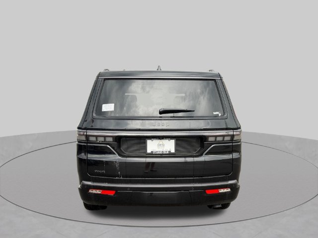 New 2026 Jeep Grand Wagoneer Limited AWD/4WD image 5