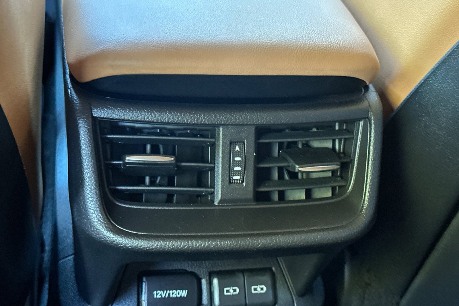 Used 2024 Lexus ES 300h w/ Premium Package image 16