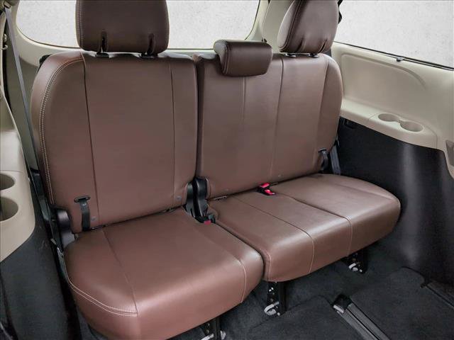 Used 2016 Toyota Sienna Limited Premium AWD/4WD image 23