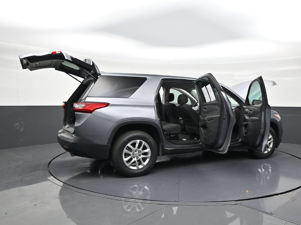Used 2019 Chevrolet Traverse LS FWD image 28