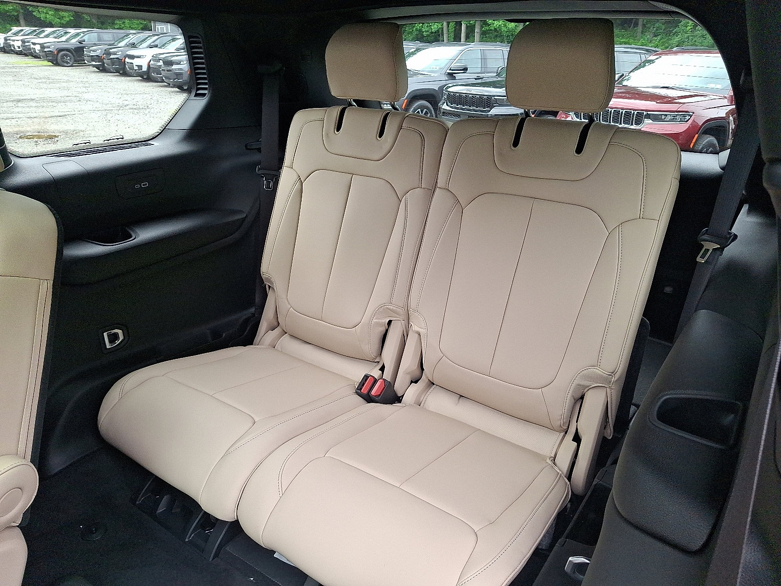 New 2025 Jeep Grand Cherokee L Limited AWD/4WD image 7