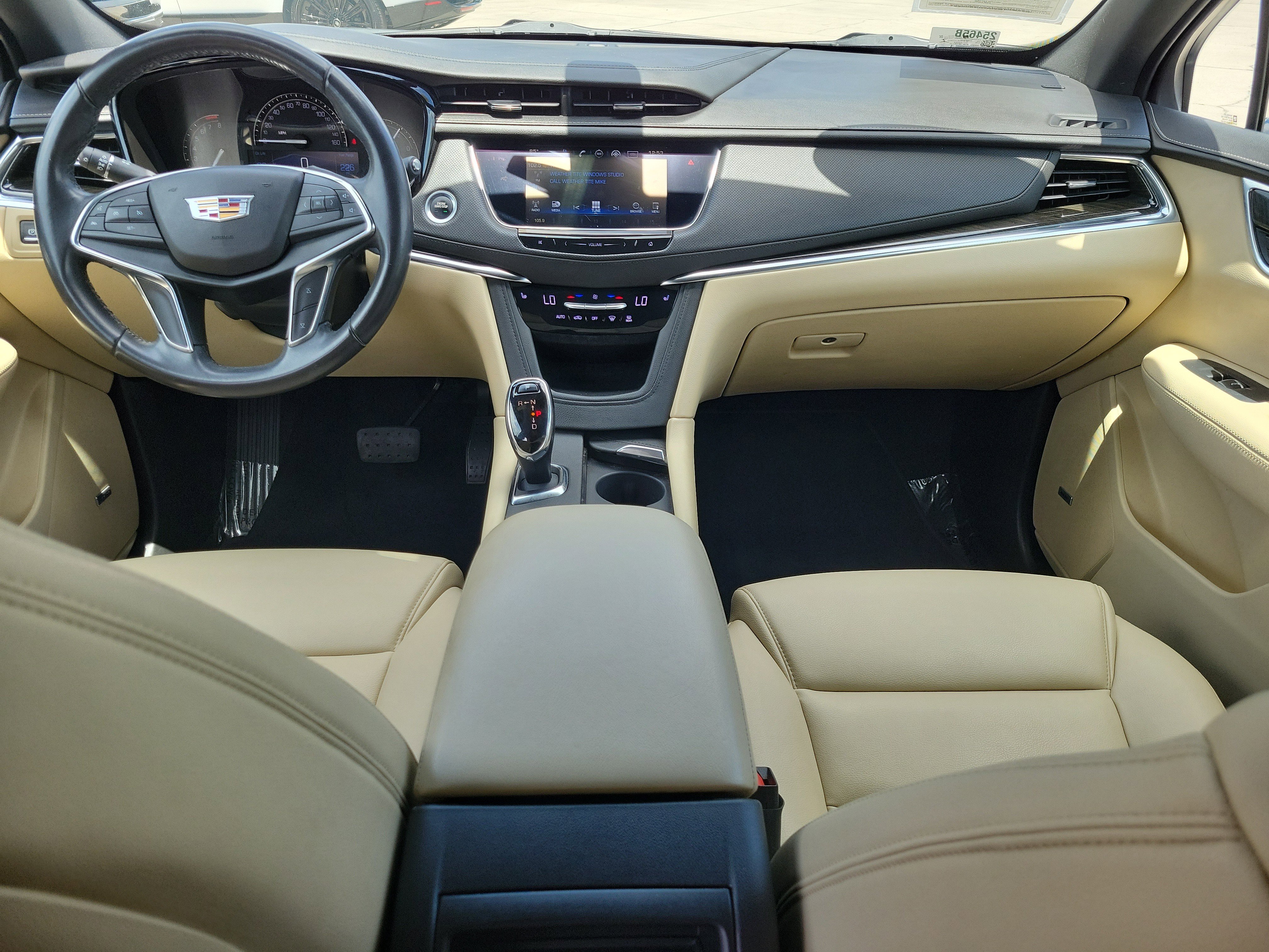 Used 2018 Cadillac XT5 AWD image 12