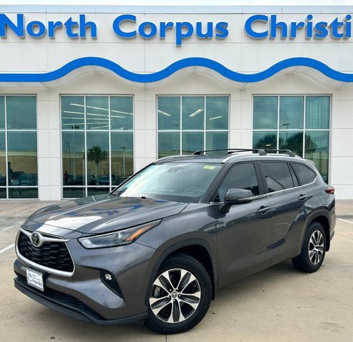 Used 2023 Toyota Highlander XLE