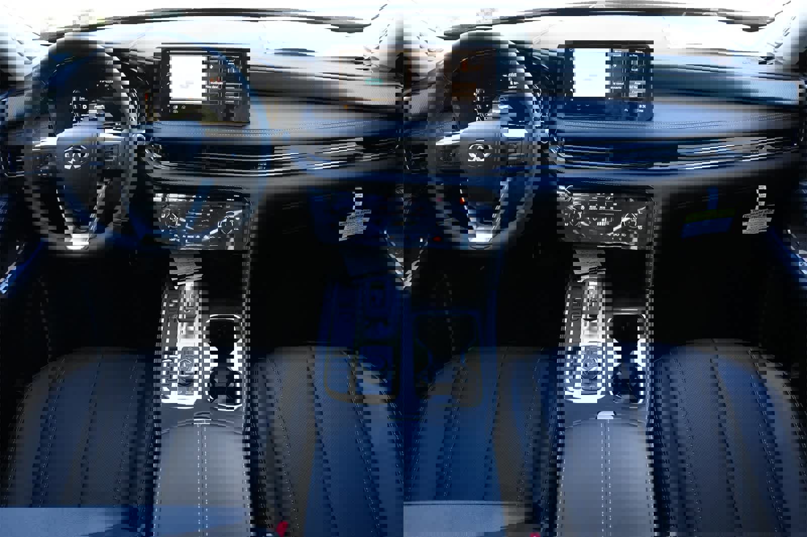 New 2026 INFINITI QX60 Luxe image 7