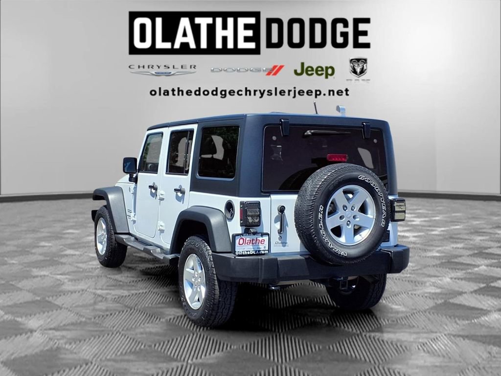 Used 2015 Jeep Wrangler Unlimited Sport w/ Quick Order Package 24S AWD/4WD image 3