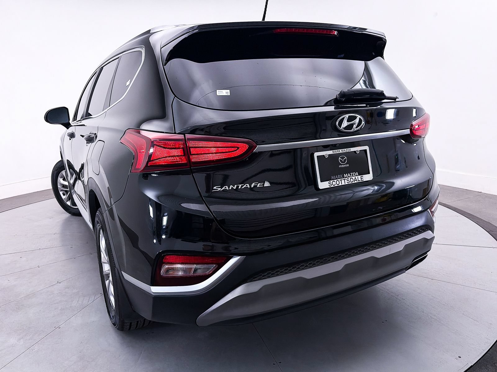 Used 2020 Hyundai Santa Fe SE FWD image 4