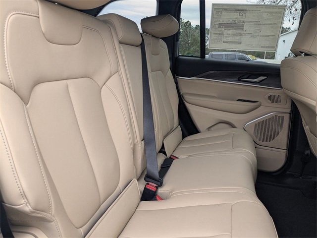 New 2026 Jeep Grand Cherokee Limited w/ Limited Altitude Package image 33