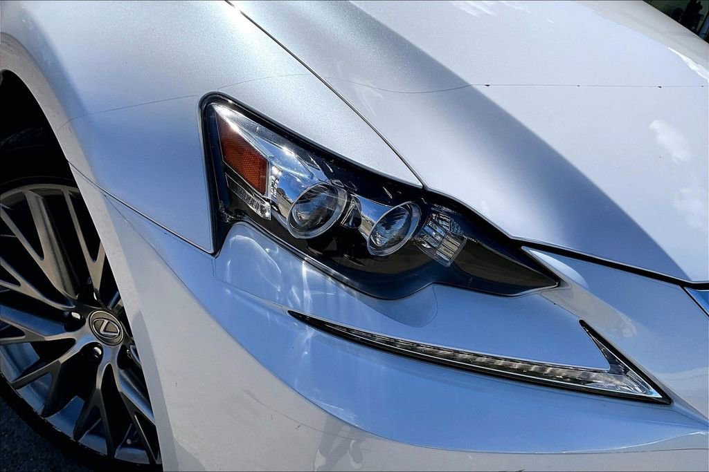Used 2016 Lexus IS 300 AWD w/ Navigation System Package image 27