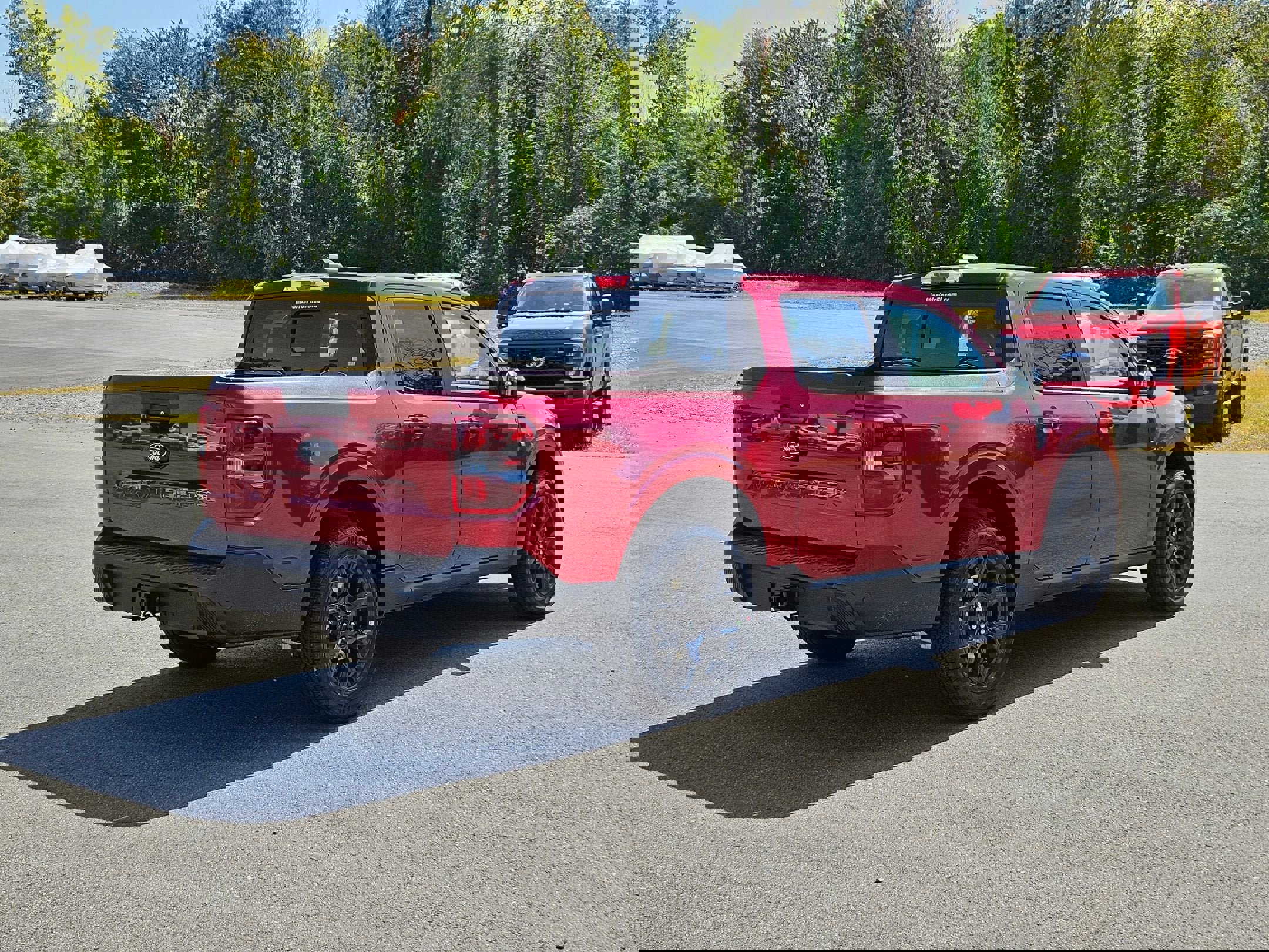 New 2025 Ford Maverick Lariat w/ Black Appearance Package image 3