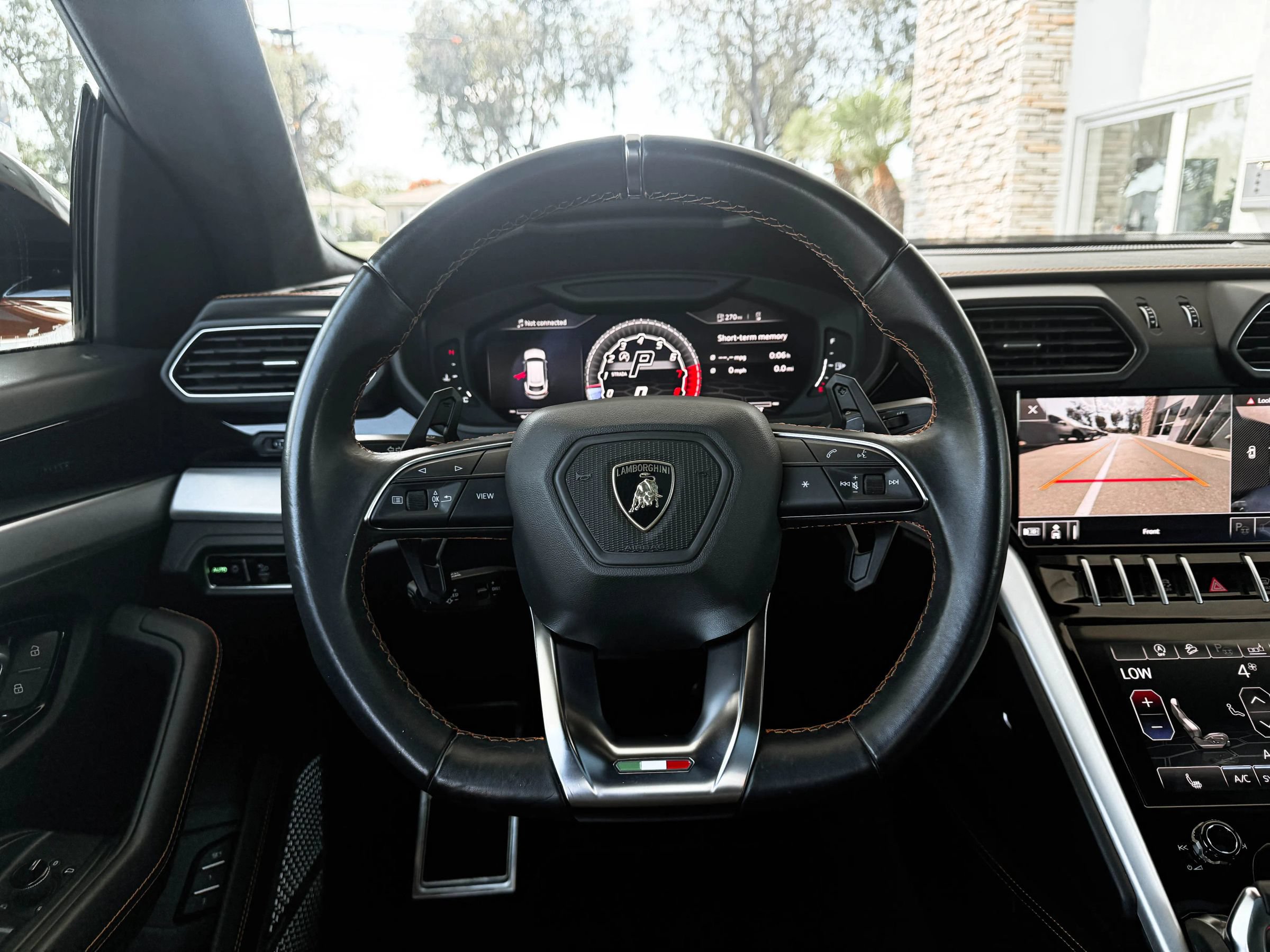 Used 2021 Lamborghini Urus AWD/4WD image 18
