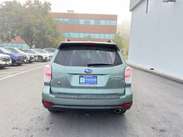 Used 2018 Subaru Forester 2.5i Touring AWD/4WD image 6