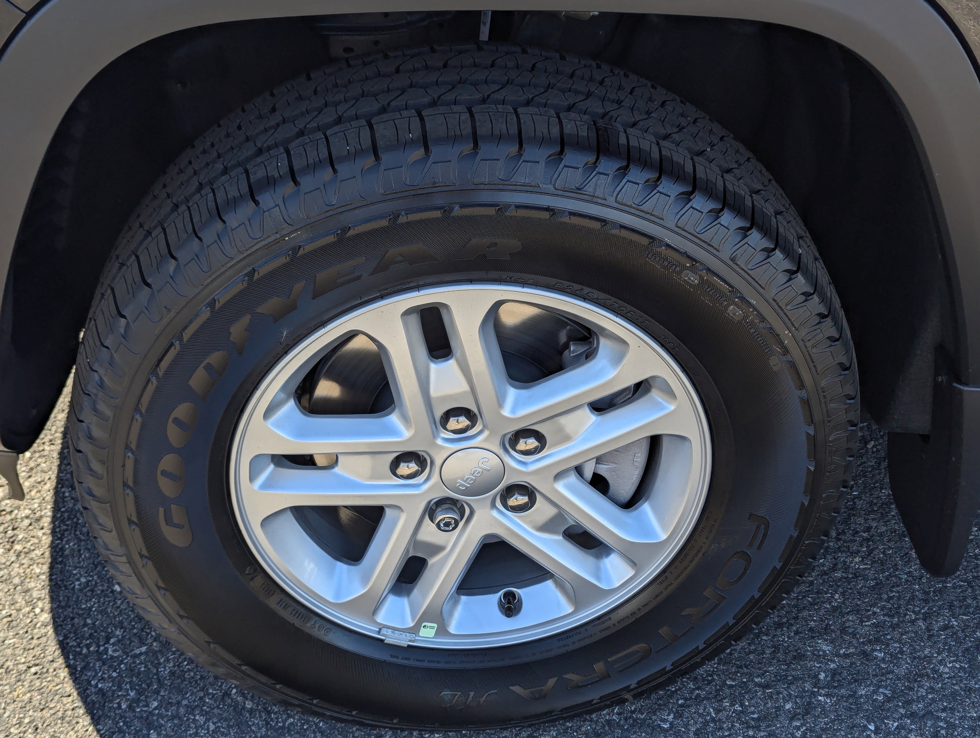 New 2025 Jeep Grand Cherokee Laredo w/ Luxury Tech Group I image 7