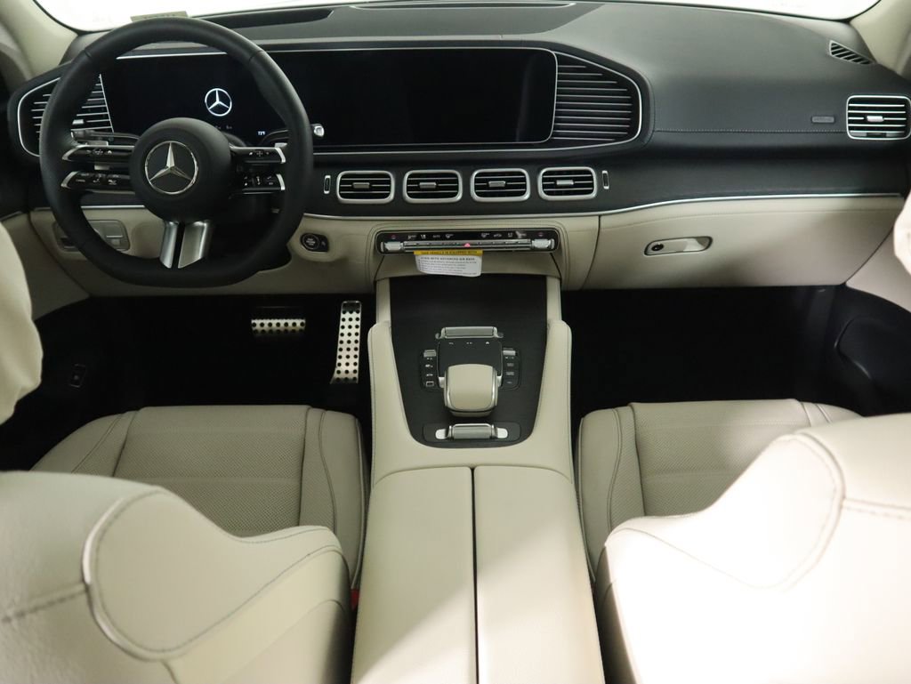 New 2026 Mercedes-Benz GLS 580 4MATIC image 13