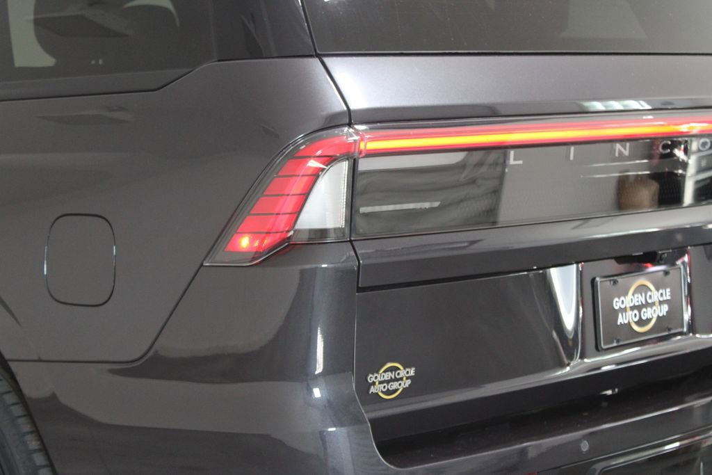 New 2025 Lincoln Navigator Reserve w/ Jet Appearance Package image 59