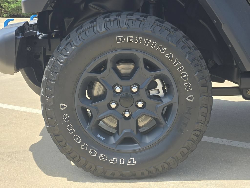 Used 2023 Jeep Wrangler Unlimited w/ Cold Weather Group AWD/4WD image 14
