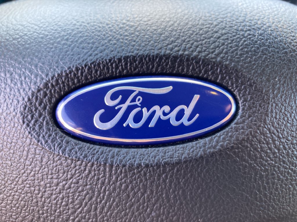 Used 2017 Ford Escape SE w/ SE Cold Weather Package AWD/4WD image 28