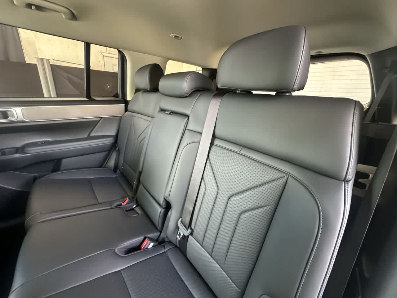 New 2027 Hyundai Santa Fe SEL FWD image 22