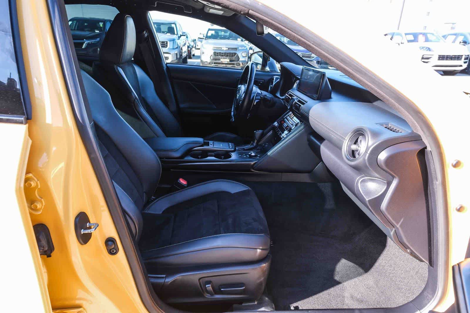 Used 2025 Lexus IS 500 RWD image 17