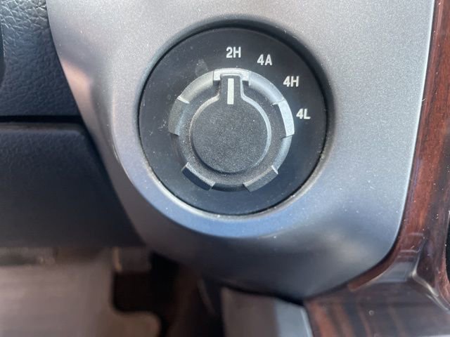 Used 2017 Ford Expedition Platinum image 50