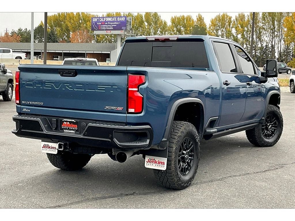 Used 2024 Chevrolet Silverado 2500 ZR2 w/ Technology Package AWD/4WD image 15