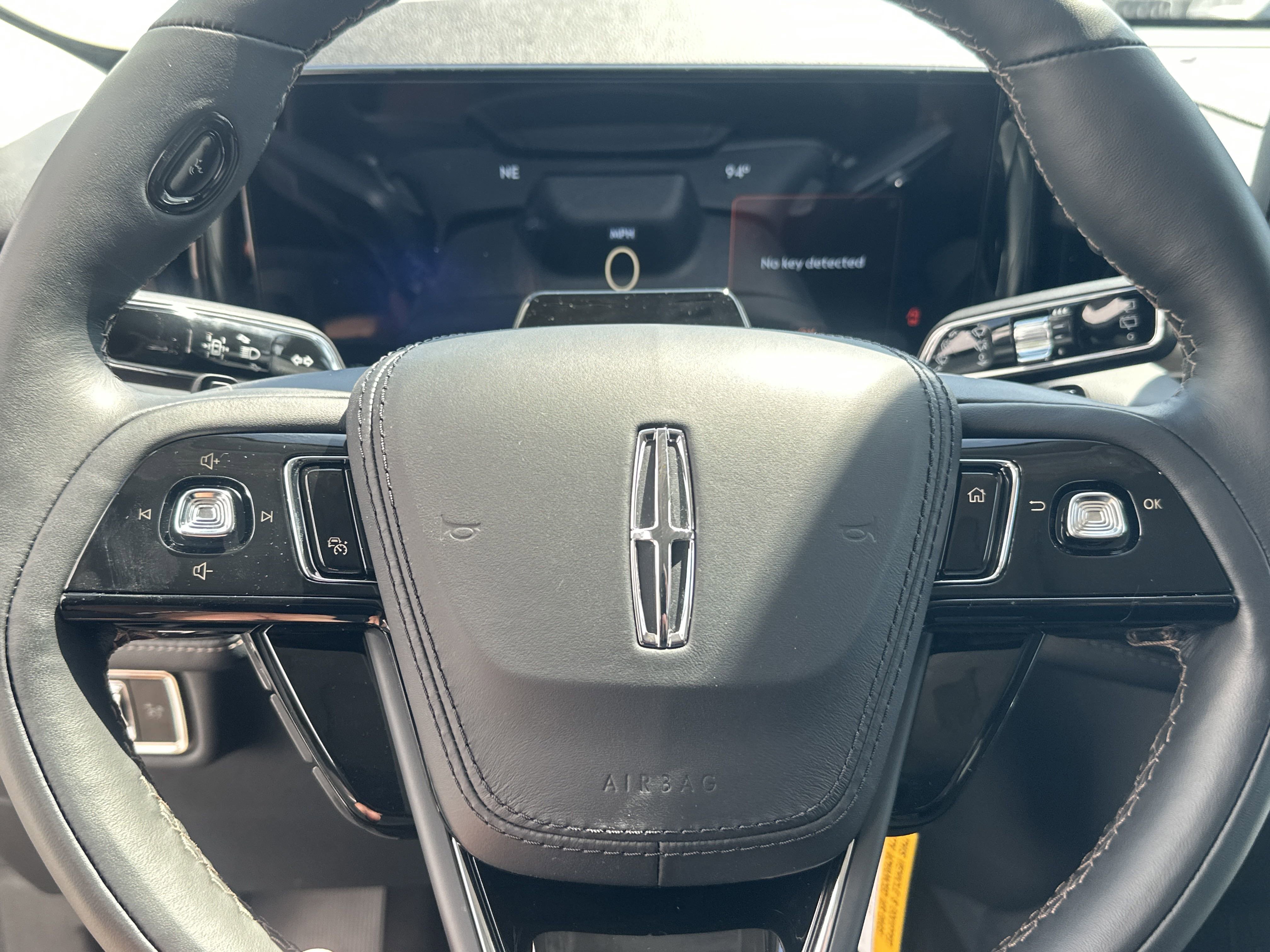 New 2025 Lincoln Aviator Reserve w/ Luxury Package image 18