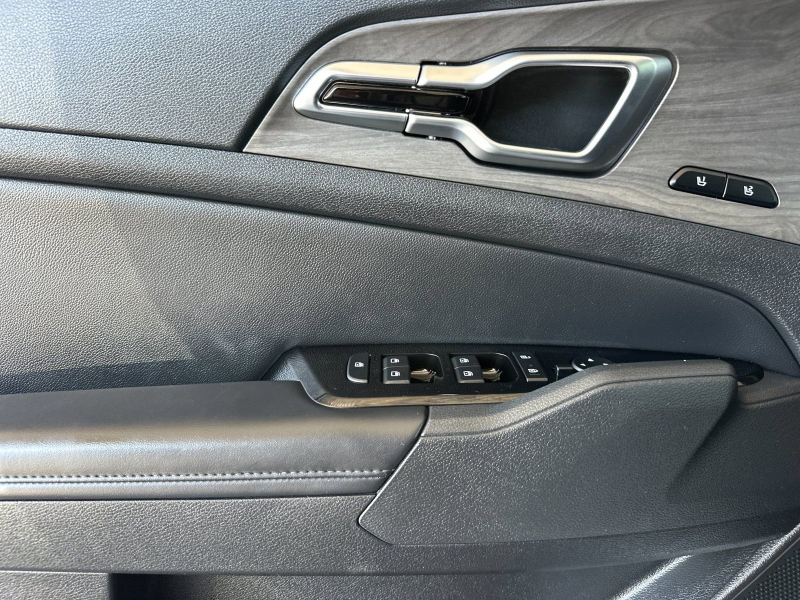 Certified 2023 Kia Sportage X-Pro AWD/4WD image 13