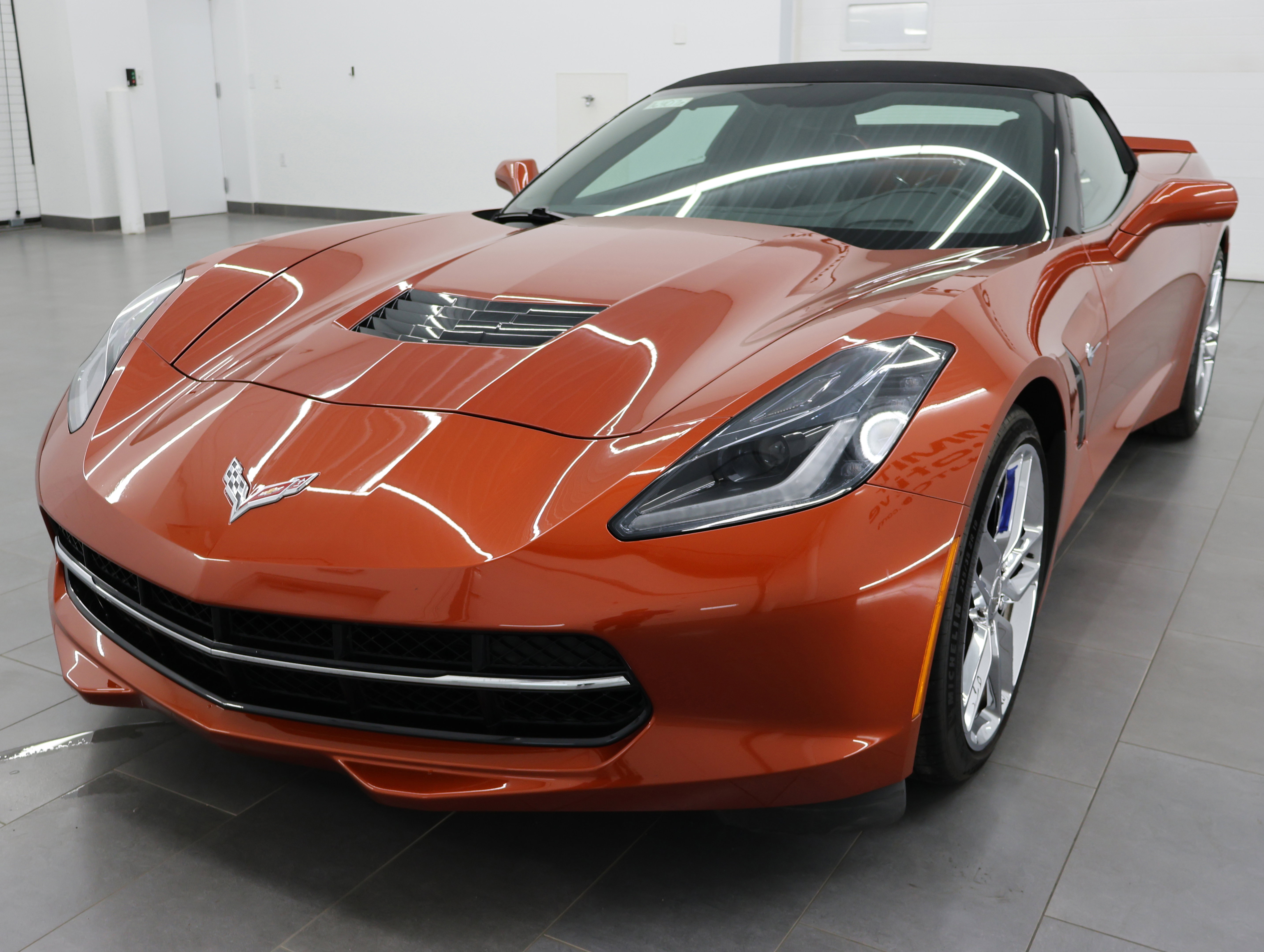 Used 2015 Chevrolet Corvette Stingray Convertible w/ 2LT Preferred Equipment Group RWD image 7