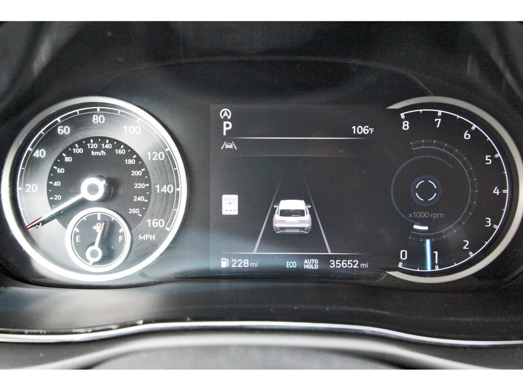 Used 2025 Genesis GV70 2.5T AWD/4WD image 16