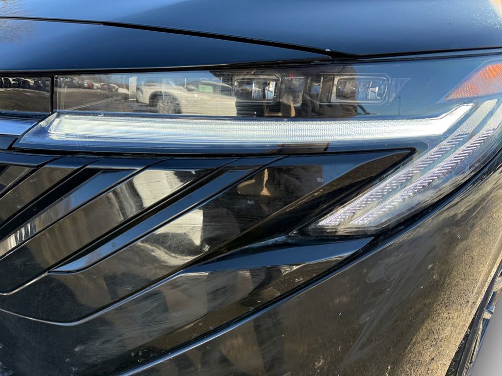 New 2026 Nissan Sentra SR w/ SR Premium Package FWD image 22