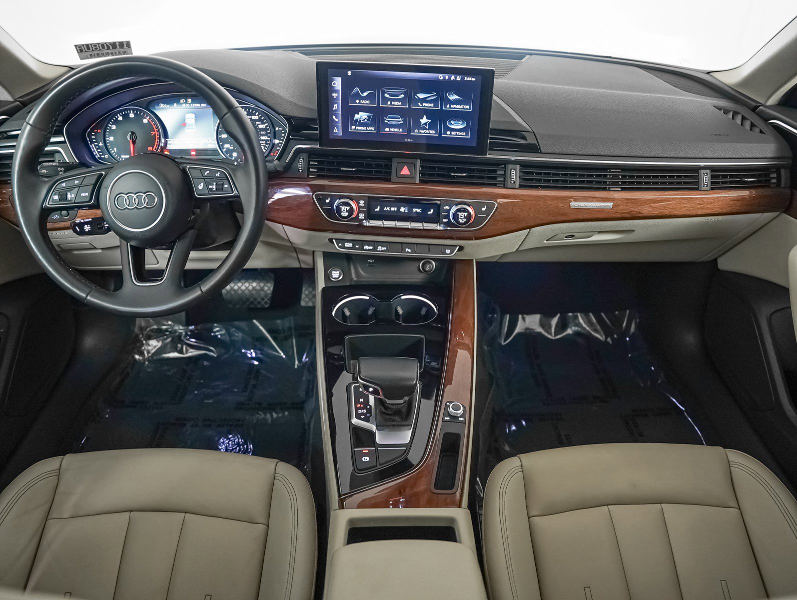 Used 2023 Audi A4 2.0T Premium w/ Convenience Package image 12