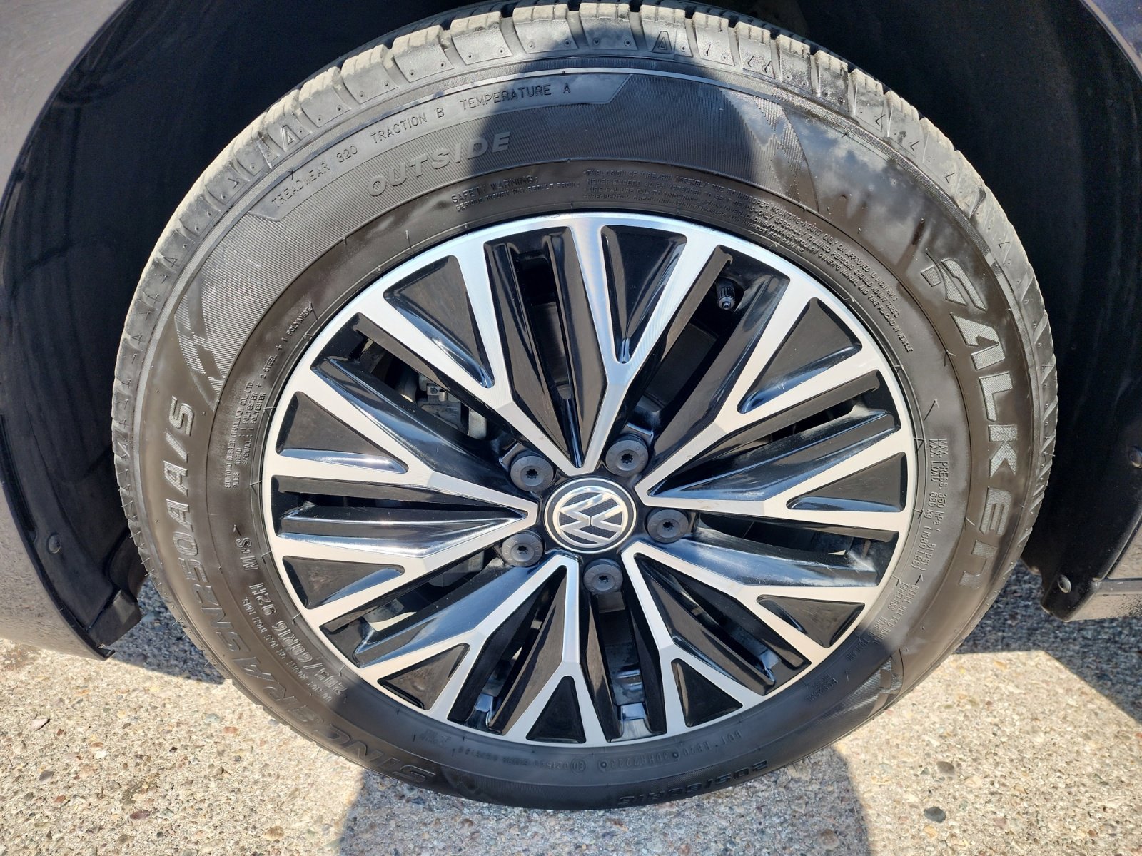 Used 2019 Volkswagen Jetta SEL w/ Cold Weather Package image 26