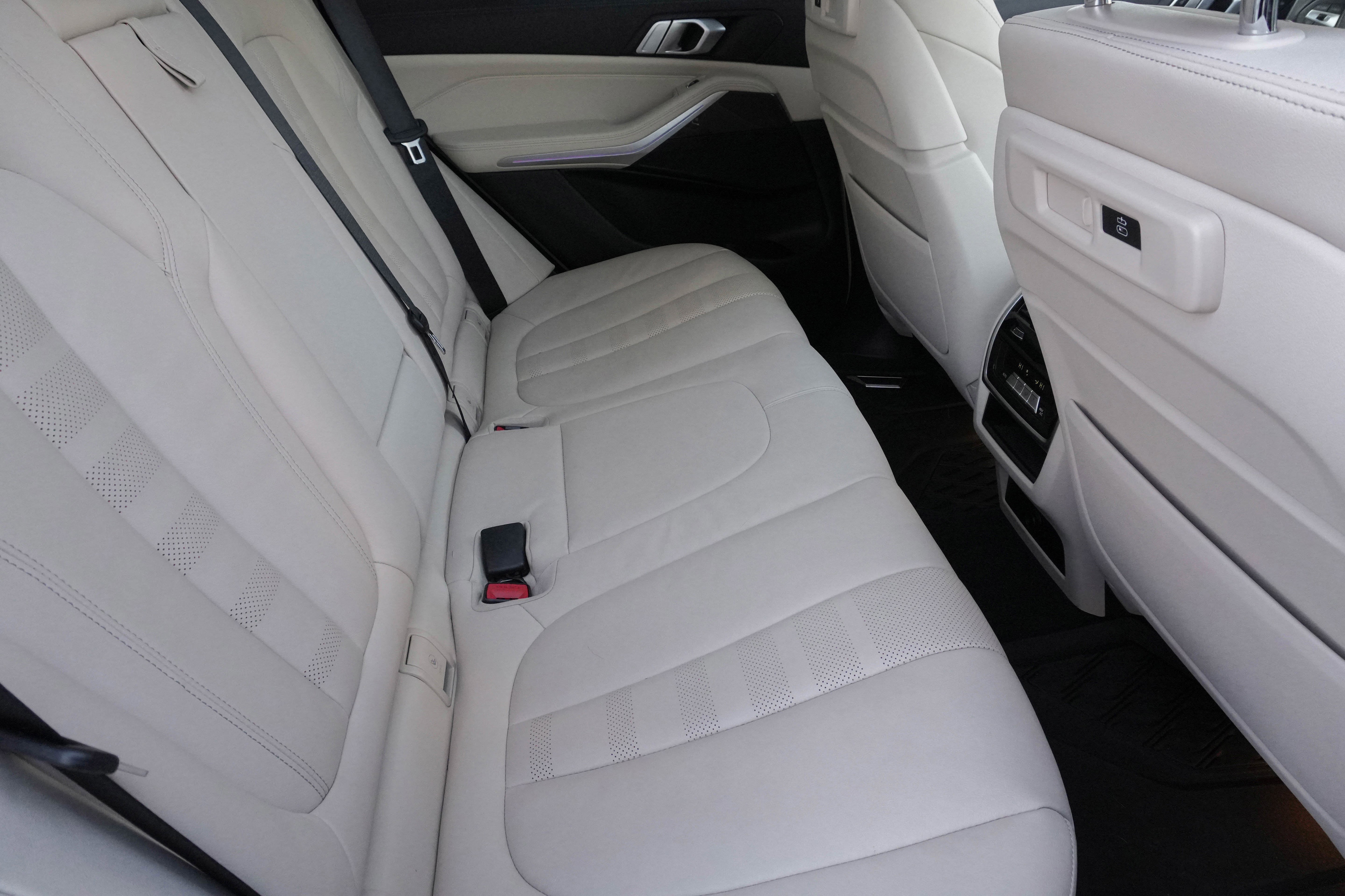 Used 2022 BMW X5 xDrive40i w/ Luxury Seating Package image 33