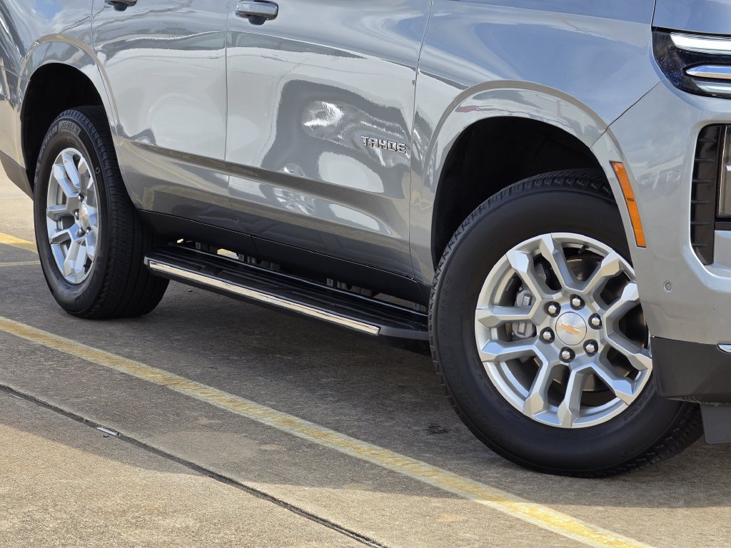 Used 2025 Chevrolet Tahoe LT RWD image 11