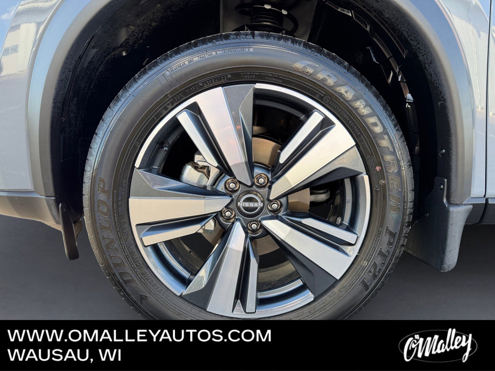 Used 2024 Nissan Rogue SL w/ SL Premium Package image 9