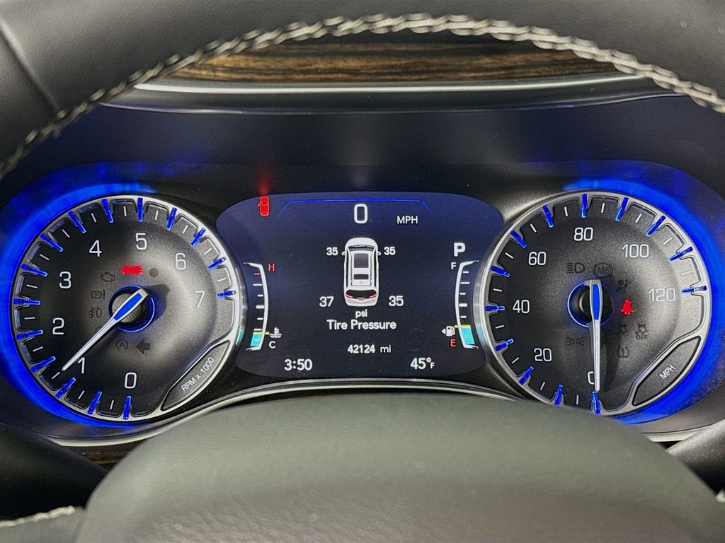 Used 2024 Chrysler Pacifica Limited image 14