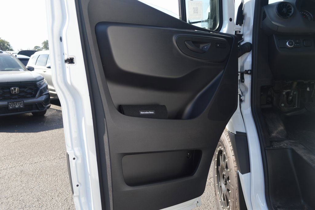New 2026 Mercedes-Benz Sprinter 144 Cargo image 29
