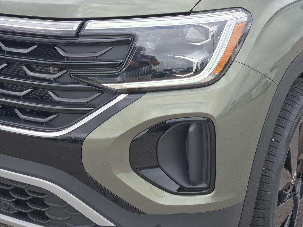 New 2026 Volkswagen Atlas Cross Sport SE FWD image 6