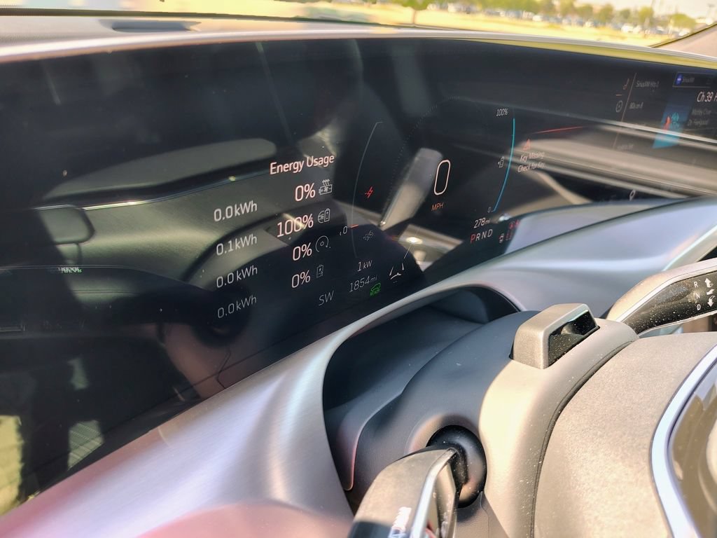 Used 2026 Cadillac Vistiq Sport w/ LPO, Floor Liner Package AWD/4WD image 29