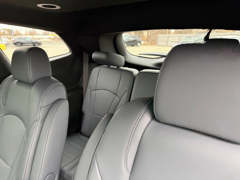 Used 2023 Buick Enclave Essence w/ Experience Buick Package image 10
