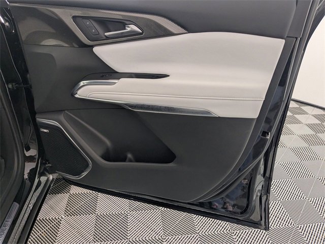 Certified 2025 Chevrolet Traverse High Country image 37