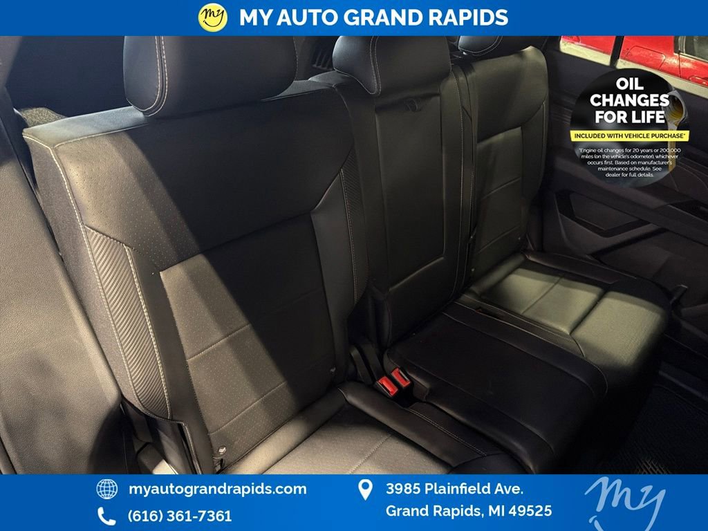 Used 2022 Volkswagen Atlas Cross Sport SE image 30